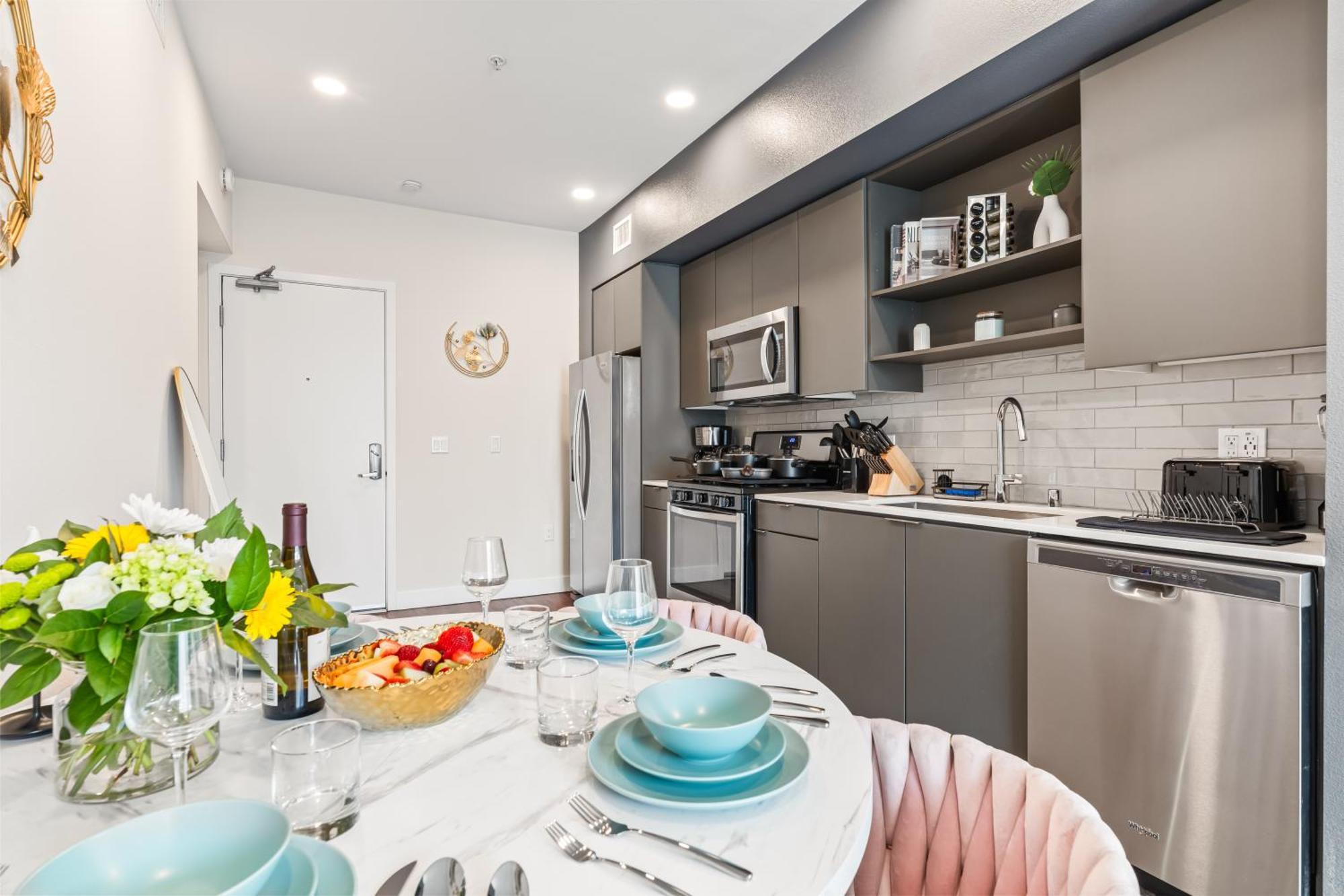 Apartment Serenity 2bd Haven In Hollywood!free Parking & Pool! *